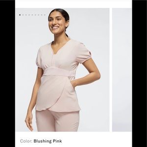 Januu women’s keyhole sleeve tulip scrub top